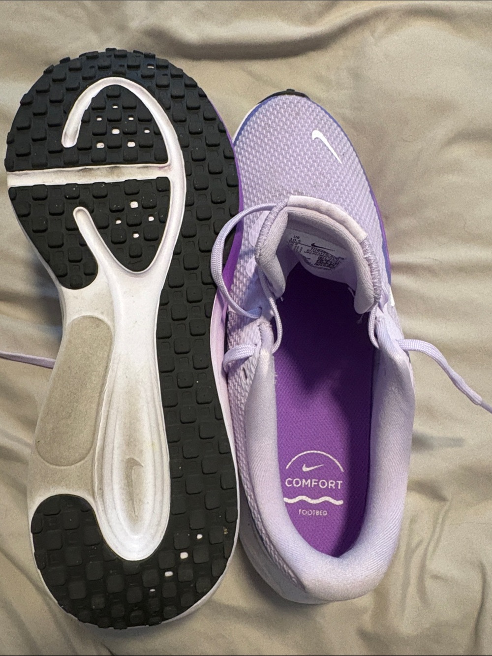 Nike Lavender and Blue Women's Running Shoes - Picture 6 of 6